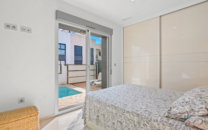 Resale - Villa -
Ciudad Quesada