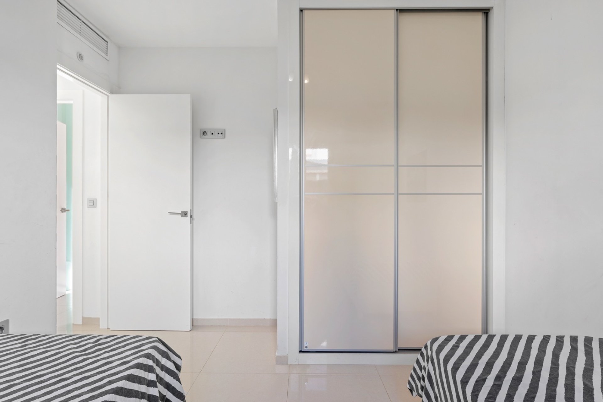 Resale - Villa -
Ciudad Quesada