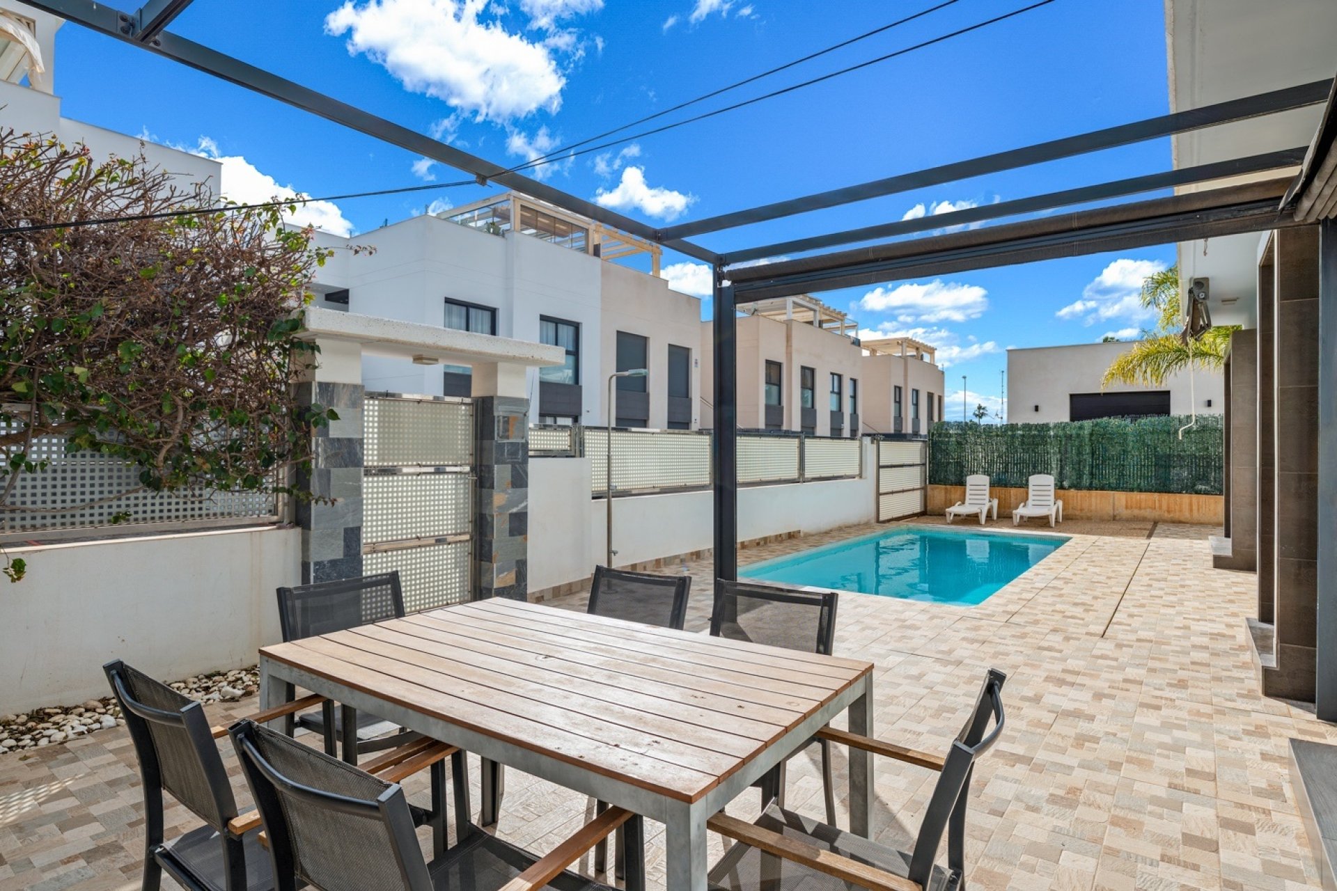 Resale - Villa -
Ciudad Quesada