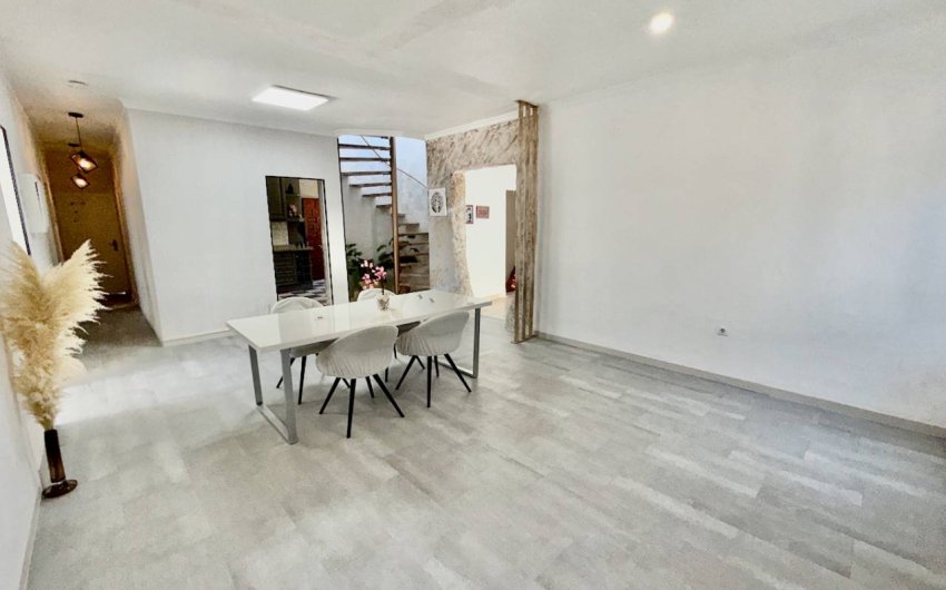 Resale - Villa -
Ciudad Quesada