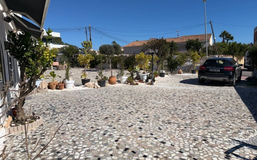 Resale - Villa -
Ciudad Quesada