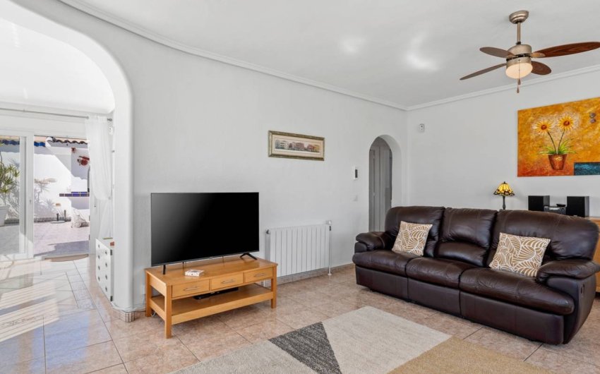 Resale - Villa -
Ciudad Quesada