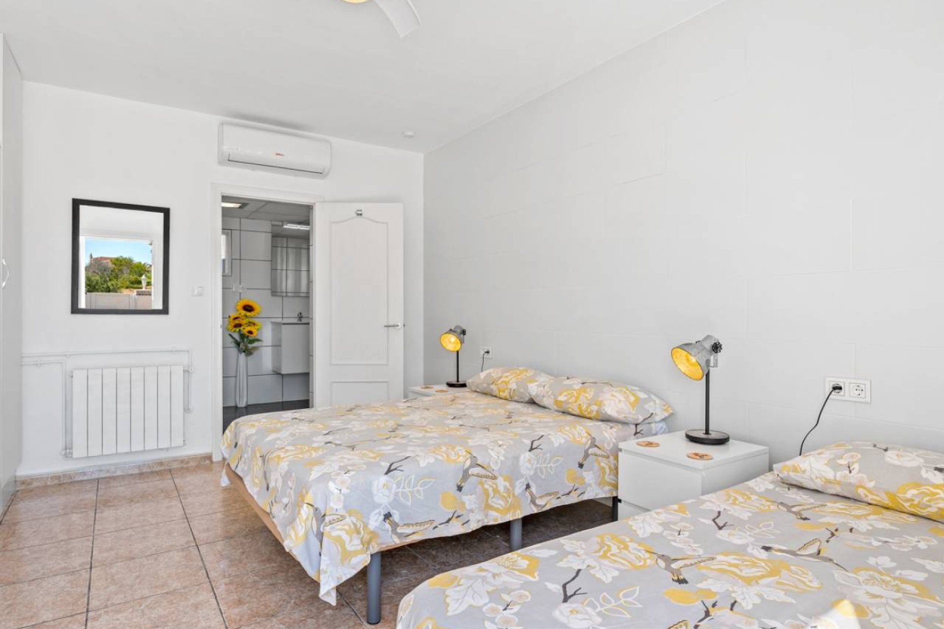 Resale - Villa -
Ciudad Quesada