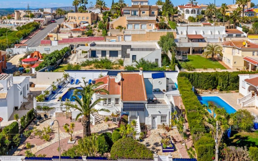 Resale - Villa -
Ciudad Quesada