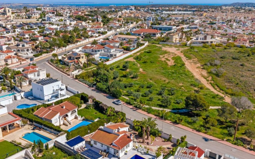 Resale - Villa -
Ciudad Quesada