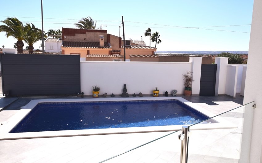 Resale - Villa -
Ciudad Quesada