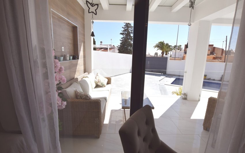 Resale - Villa -
Ciudad Quesada