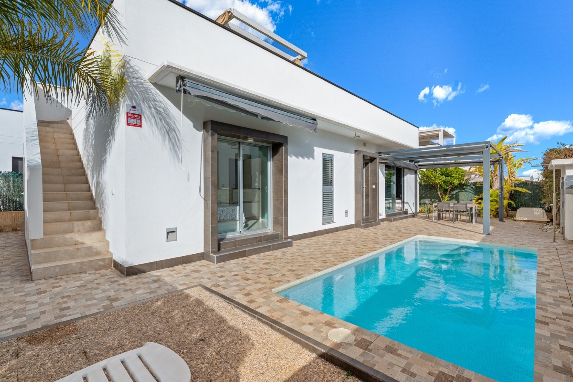 Resale - Villa -
Ciudad Quesada