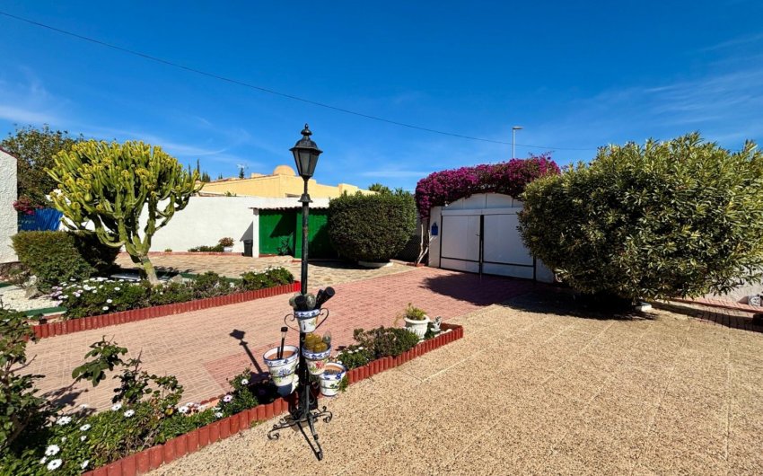 Resale - Villa -
Ciudad Quesada