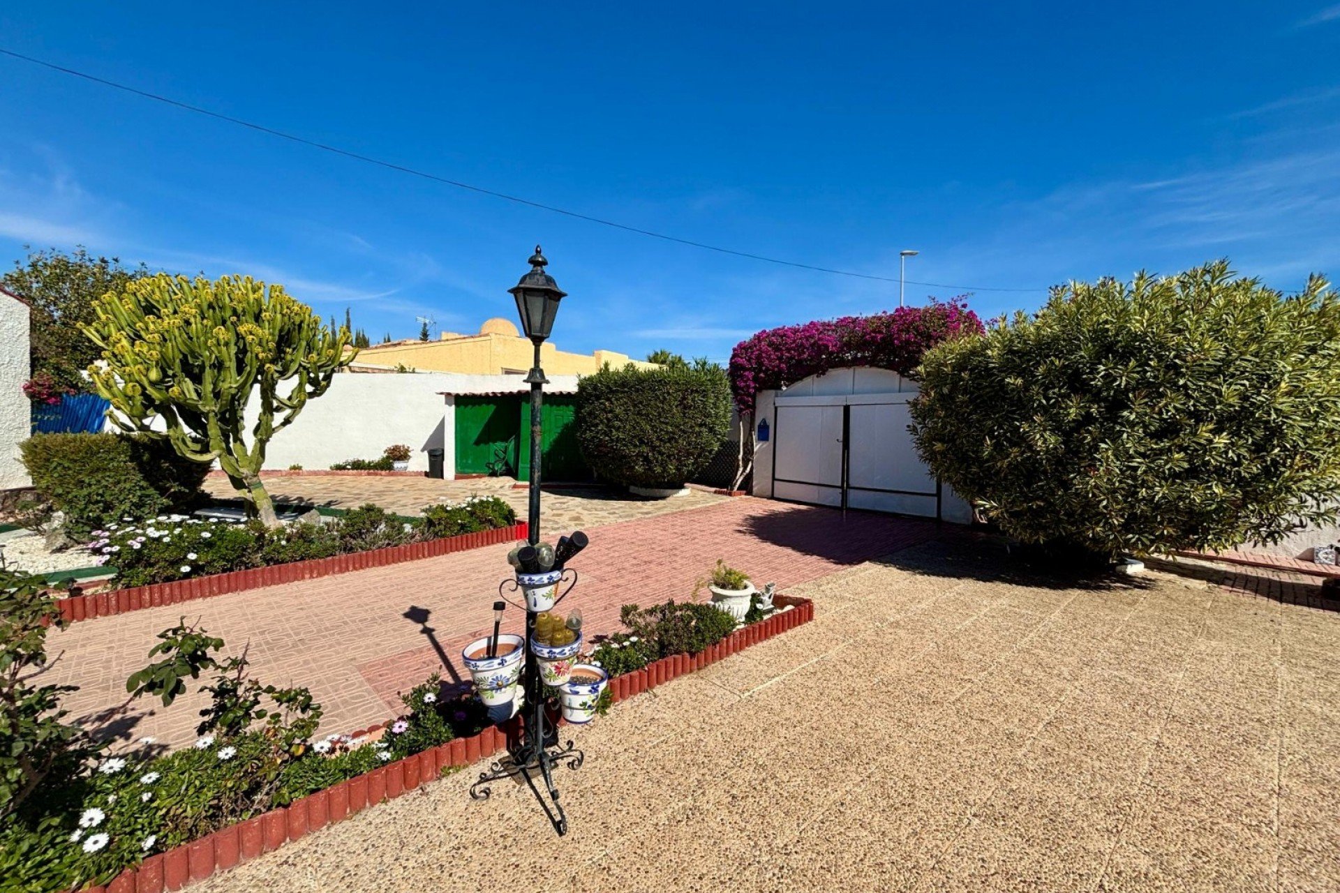 Resale - Villa -
Ciudad Quesada