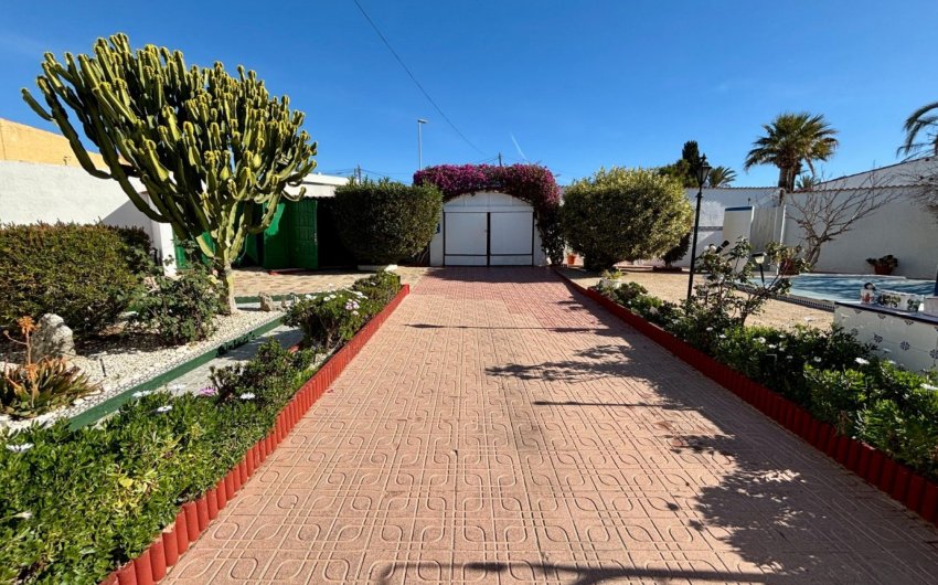 Resale - Villa -
Ciudad Quesada