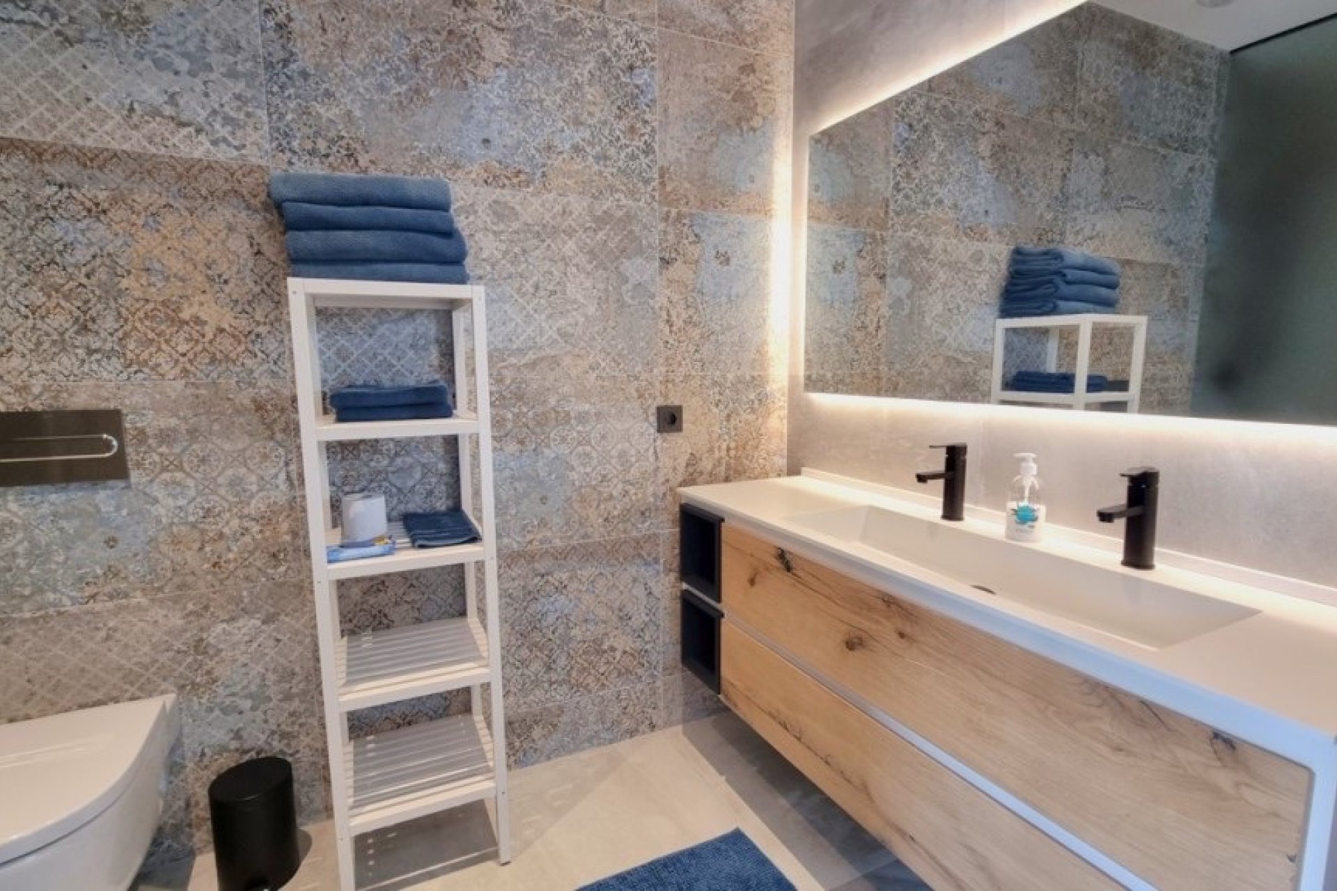 Resale - Villa -
Ciudad Quesada