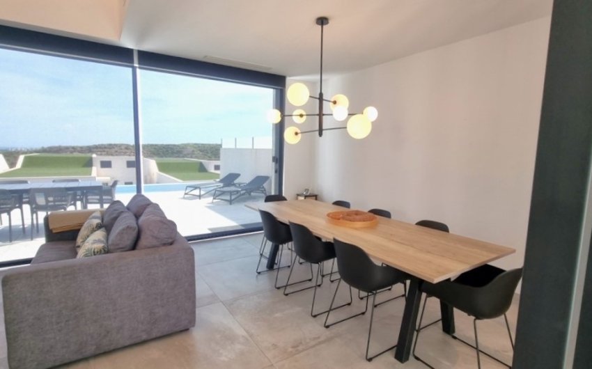 Resale - Villa -
Ciudad Quesada