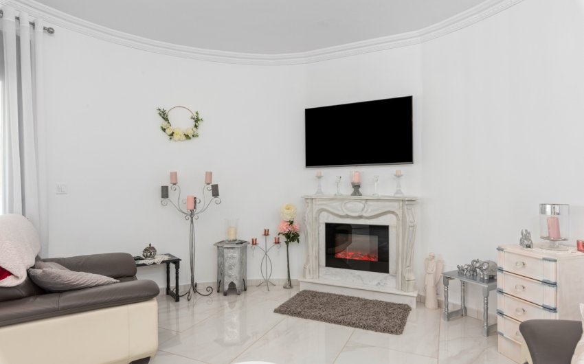 Resale - Villa -
Ciudad Quesada