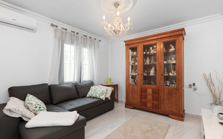 Resale - Villa -
Ciudad Quesada