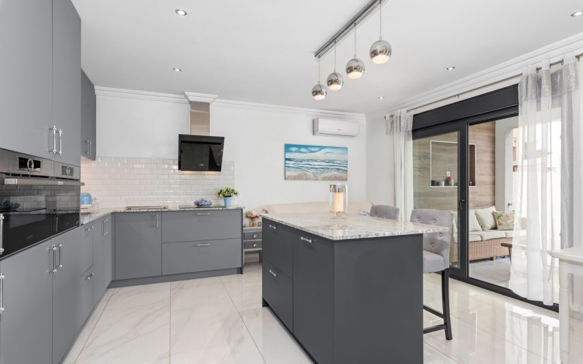 Resale - Villa -
Ciudad Quesada