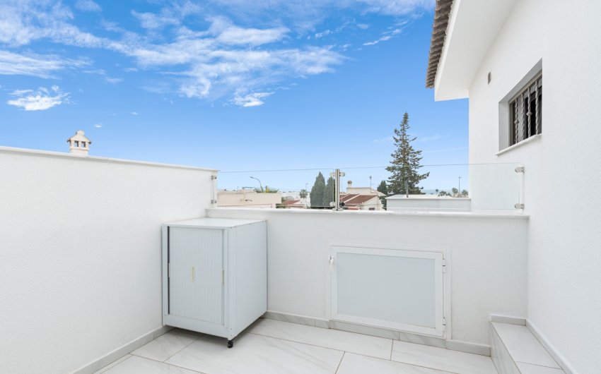 Resale - Villa -
Ciudad Quesada