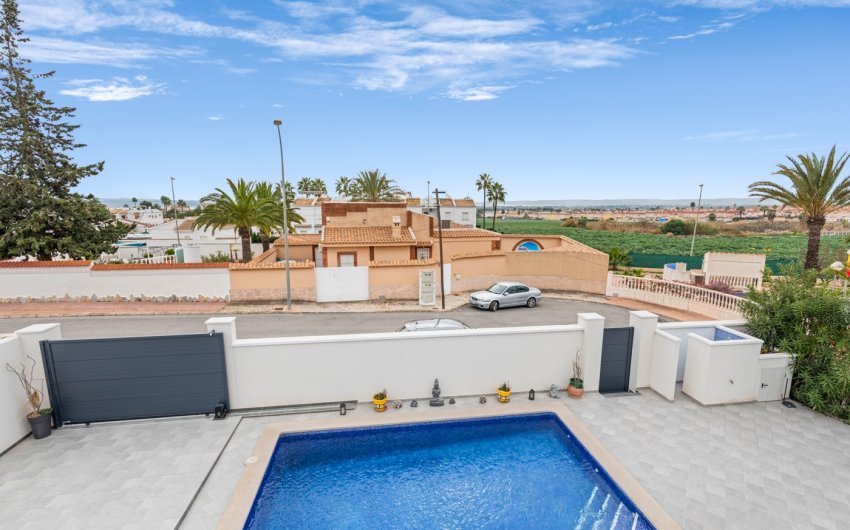 Resale - Villa -
Ciudad Quesada