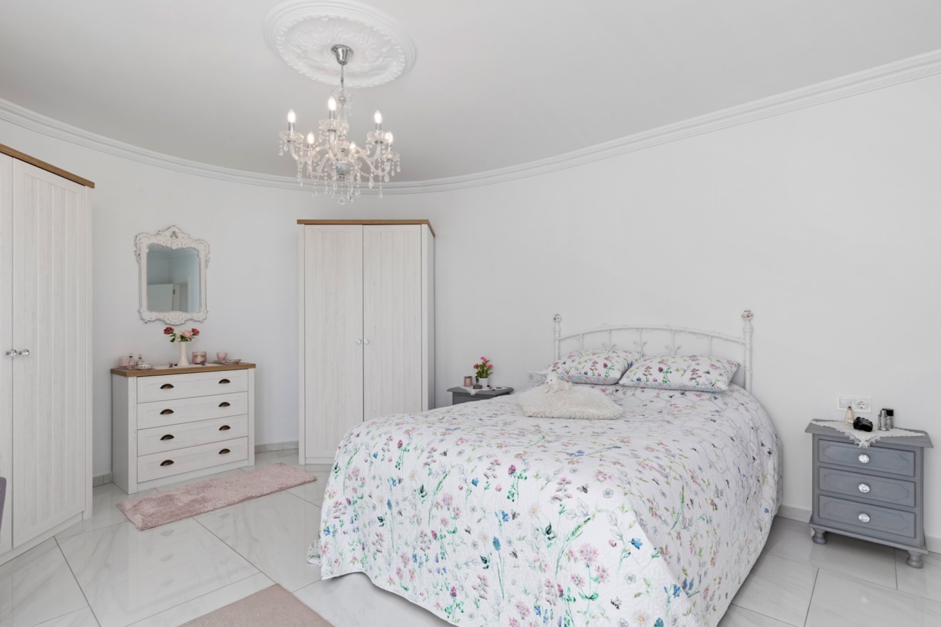 Resale - Villa -
Ciudad Quesada