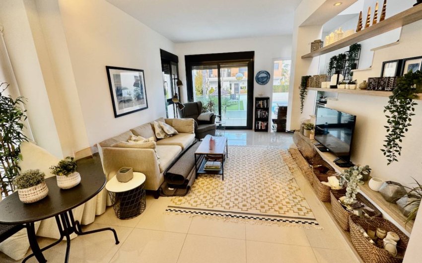 Resale - Villa -
Ciudad Quesada