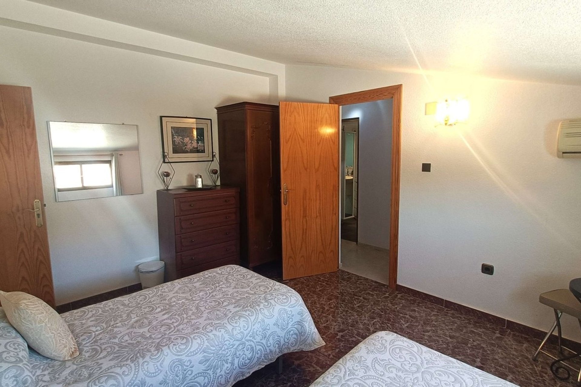 Resale - Villa -
Crevillent - Inland