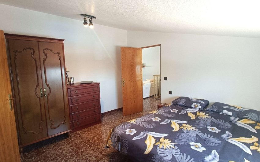 Resale - Villa -
Crevillent - Inland