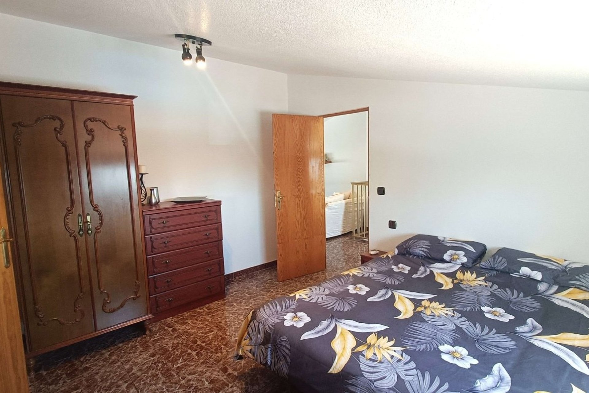 Resale - Villa -
Crevillent - Inland