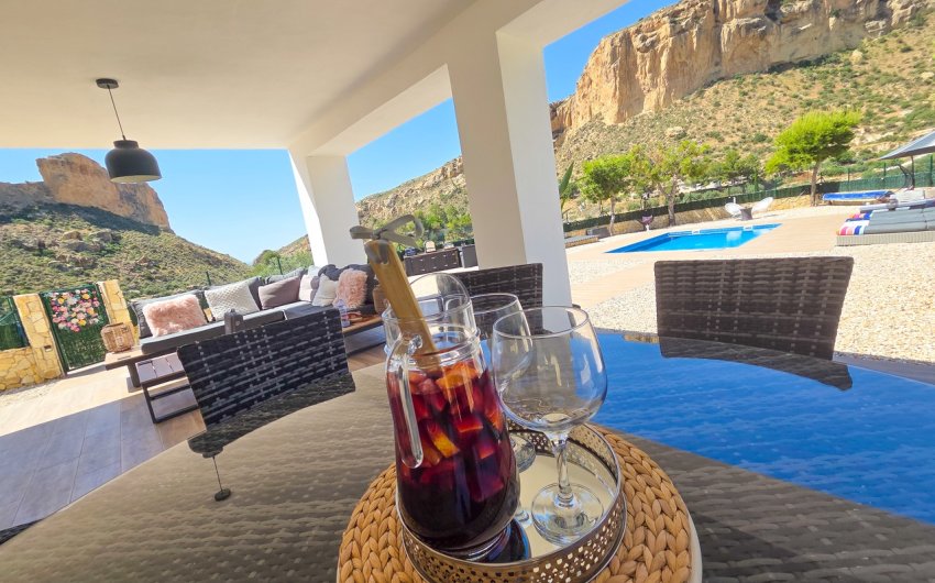 Resale - Villa -
Crevillent - Inland