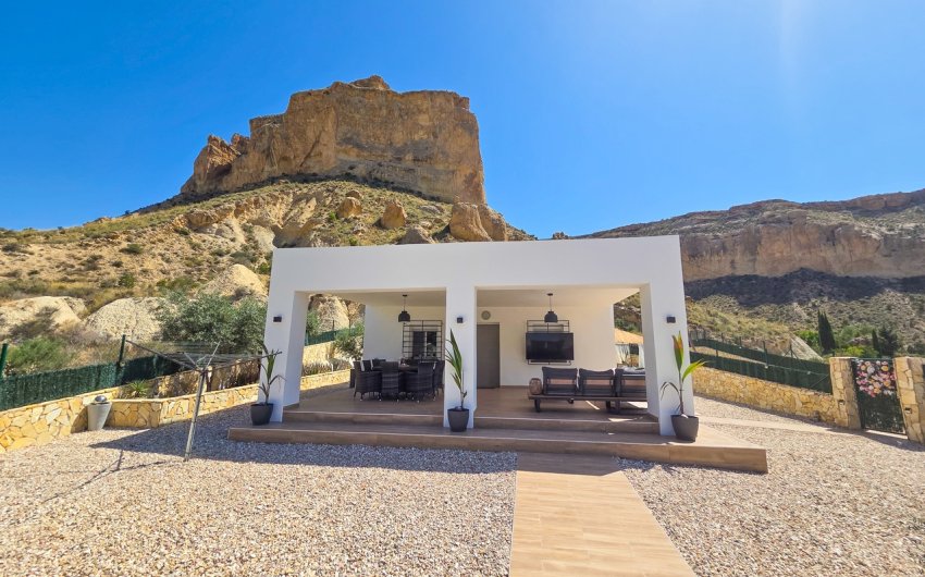 Resale - Villa -
Crevillent - Inland
