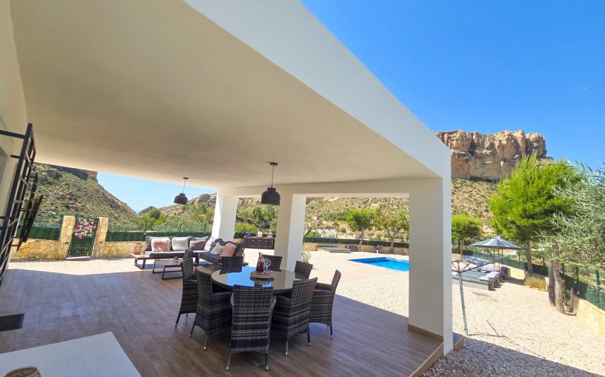 Resale - Villa -
Crevillent - Inland