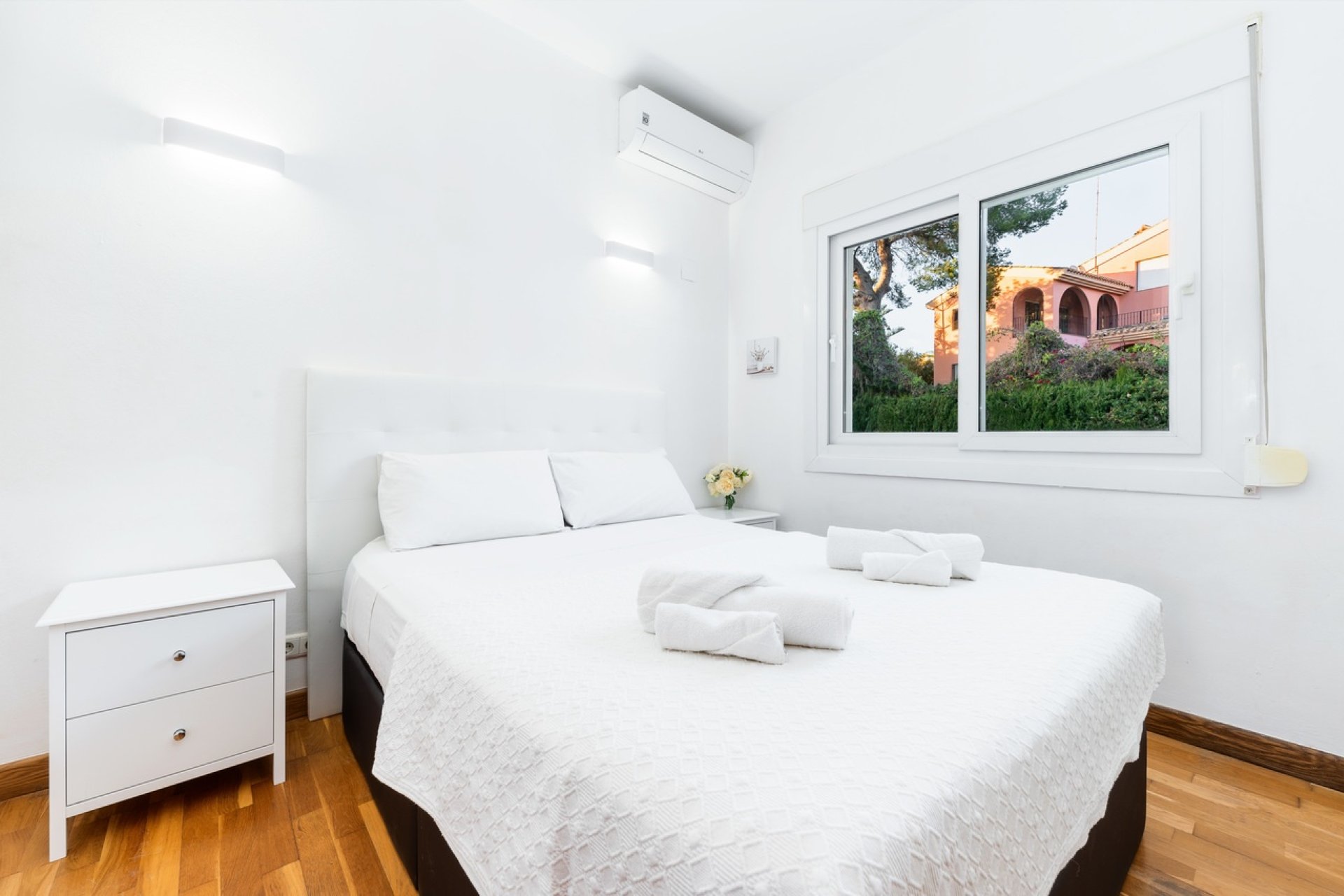 Resale - Villa -
Dehesa de Campoamor - Costa Blanca