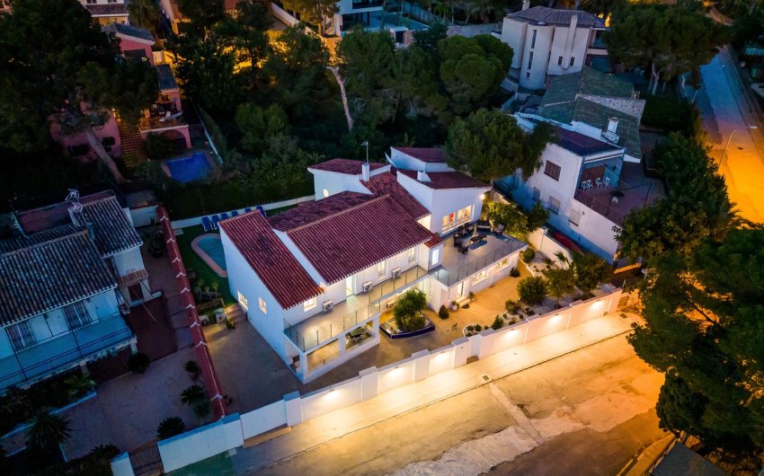 Resale - Villa -
Dehesa de Campoamor - Costa Blanca