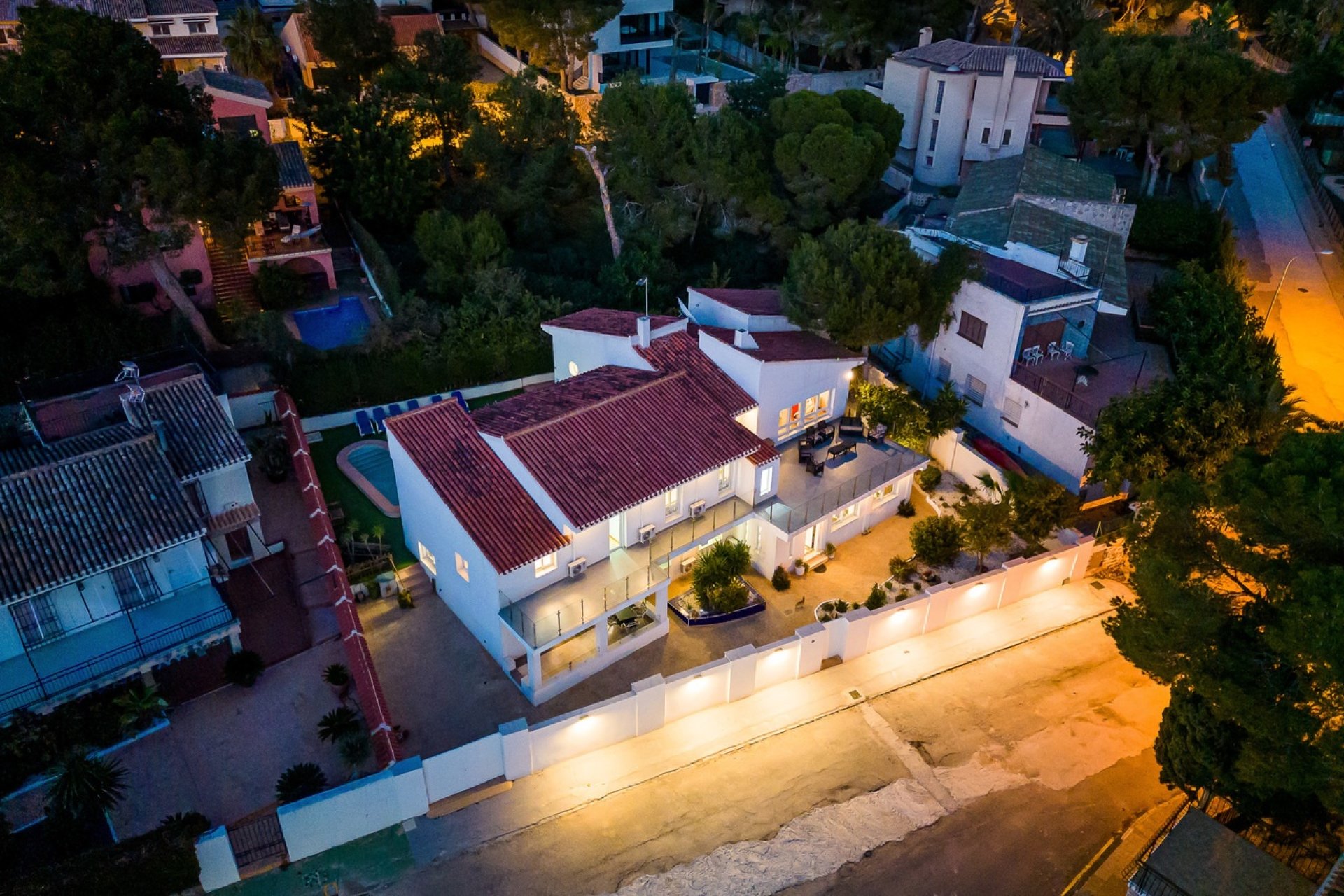 Resale - Villa -
Dehesa de Campoamor - Costa Blanca