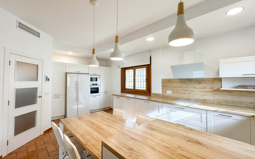 Resale - Villa -
Dehesa de Campoamor - Costa Blanca