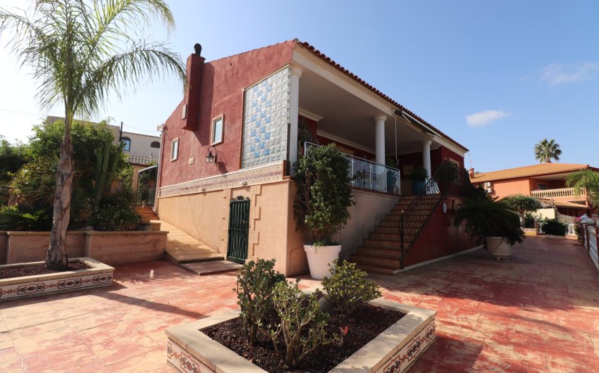Resale - Villa (detached) -
Algorfa - Lomas de La Juliana