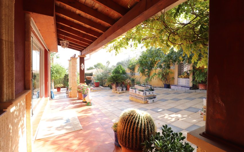 Resale - Villa (detached) -
Algorfa - Lomas de La Juliana