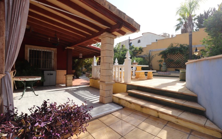 Resale - Villa (detached) -
Algorfa - Lomas de La Juliana