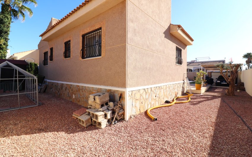 Resale - Villa (detached) -
Benijofar - Monte Azul