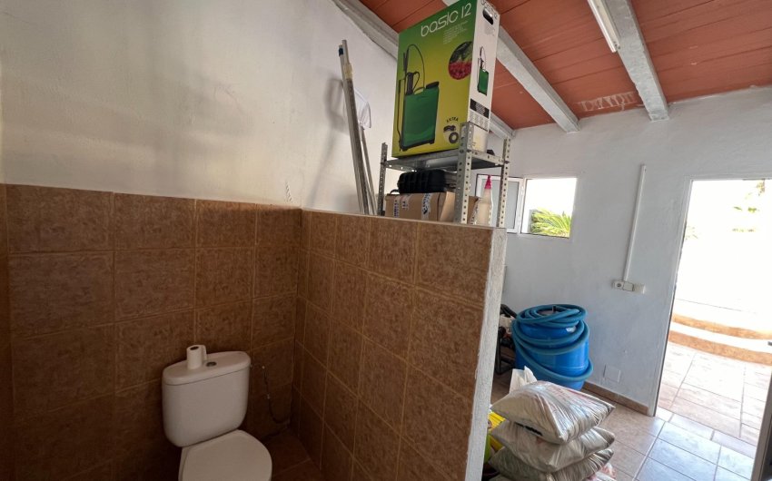 Resale - Villa -
Dolores - Cmno. Escorredor