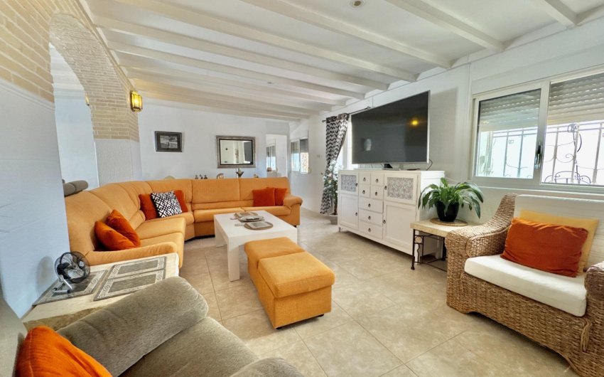 Resale - Villa -
Dolores - Comunidad Valenciana