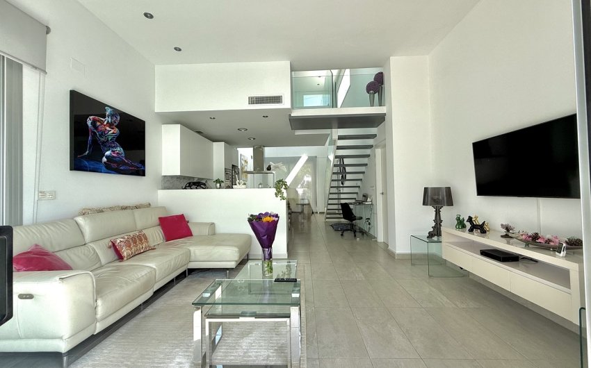 Resale - Villa -
Dolores - Costa Blanca