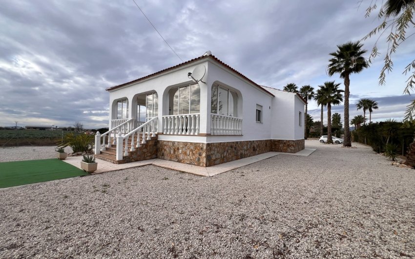 Resale - Villa -
Dolores