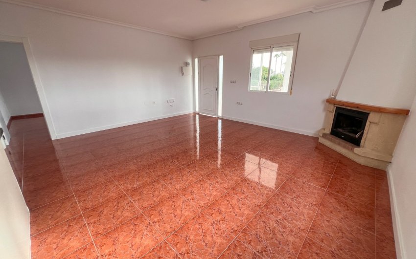 Resale - Villa -
Dolores