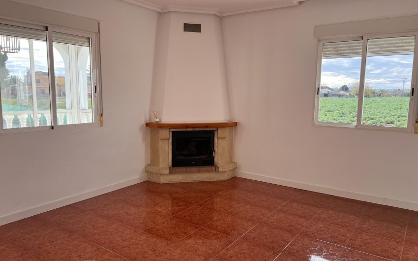 Resale - Villa -
Dolores