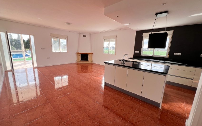 Resale - Villa -
Dolores