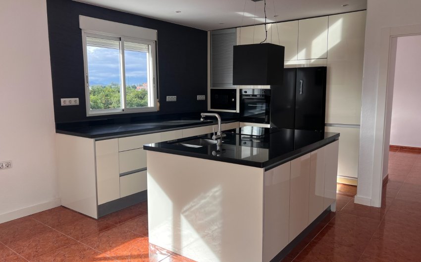 Resale - Villa -
Dolores