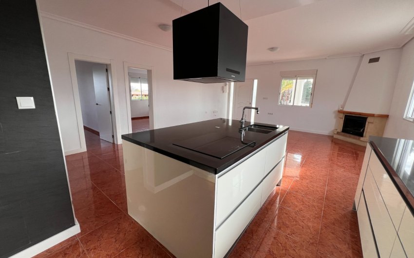 Resale - Villa -
Dolores
