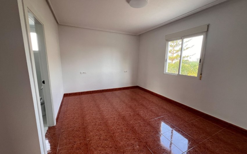 Resale - Villa -
Dolores
