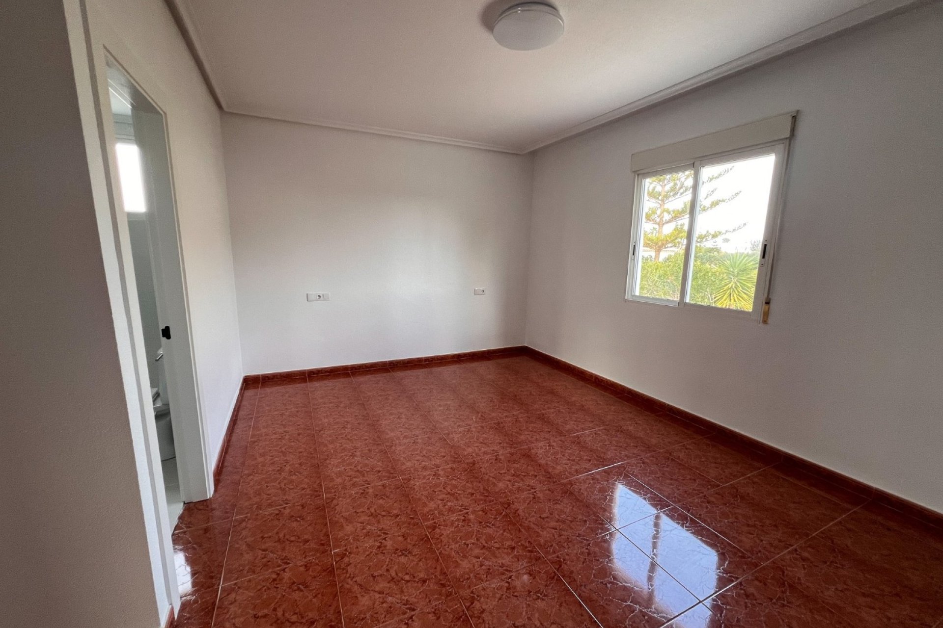 Resale - Villa -
Dolores