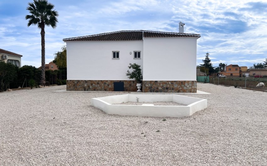 Resale - Villa -
Dolores